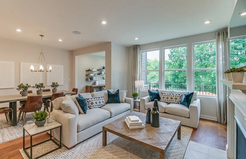 Building Photo - 421 Addison Cir