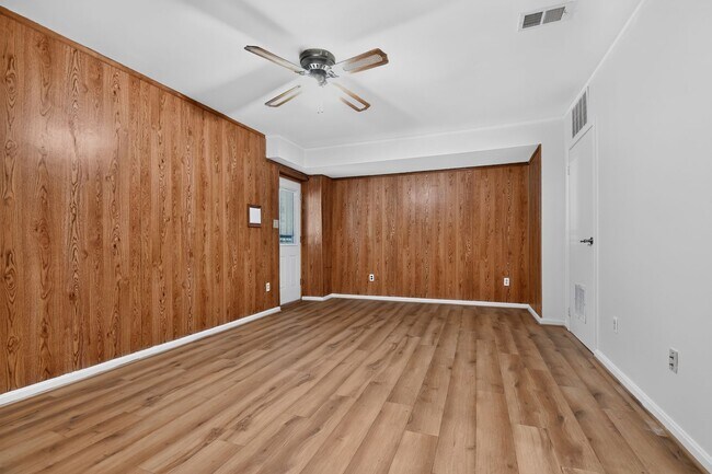 Building Photo - 5560 E Boniwood Turn