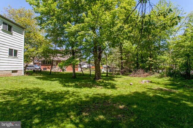 Building Photo - 463 Avenue B