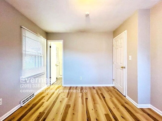 Building Photo - 203 Alpine Village Dr