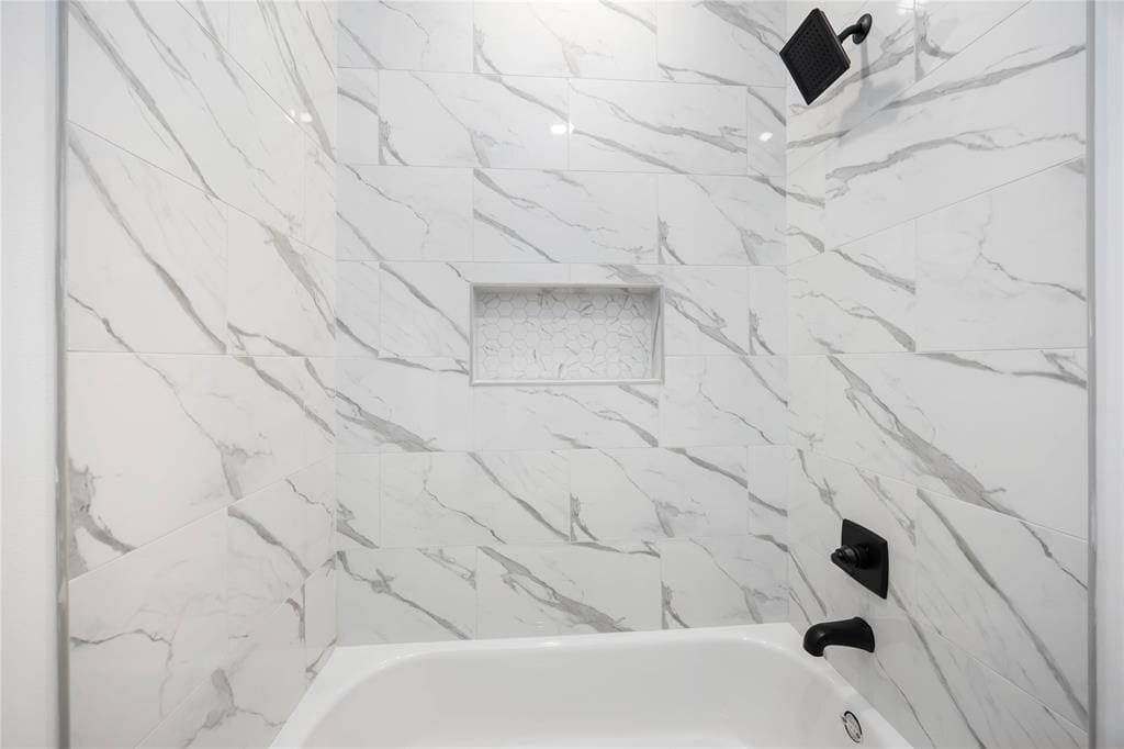 Building Photo - 8019 Cora St