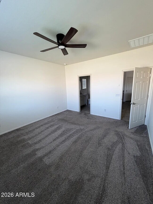 Building Photo - 4816 S 111th Dr