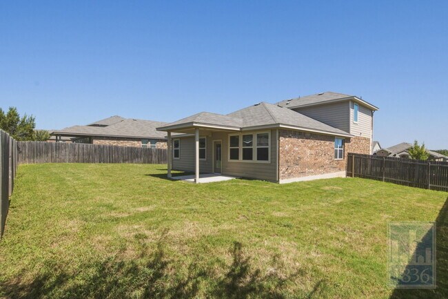 Building Photo - 729 Manzano Ln