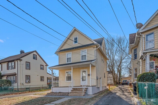 Building Photo - 350 Bergen St