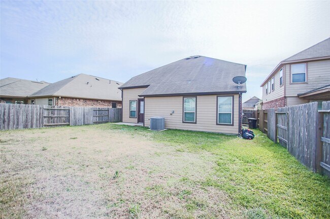 Building Photo - 24030 Buffalo Cove Ln