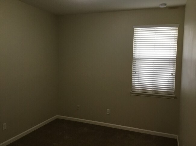 Building Photo - 3786 Ringneck Dr