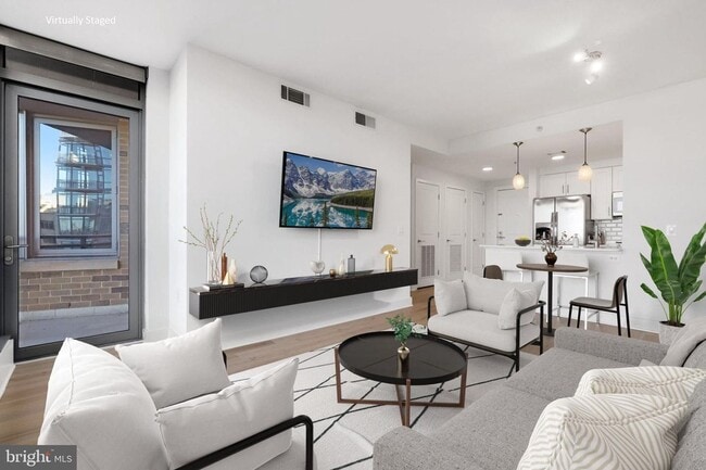 Building Photo - 2bed/1bath at The Odyssey with Garage Park...