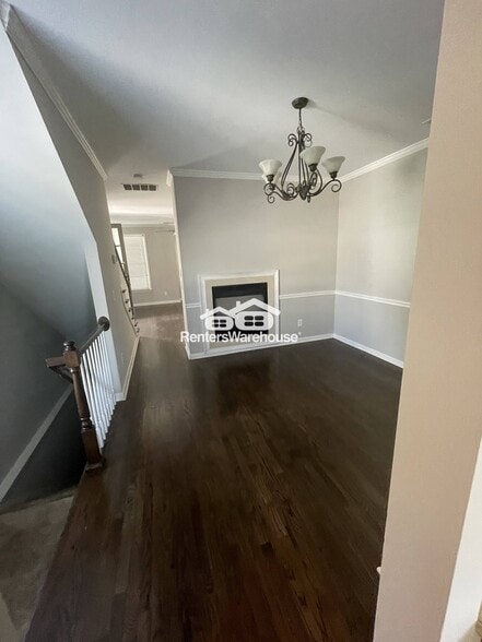 Building Photo - 1213 Discover Green Ln