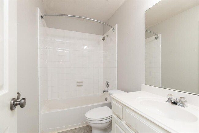 Building Photo - 11106 Wortham Gate Dr