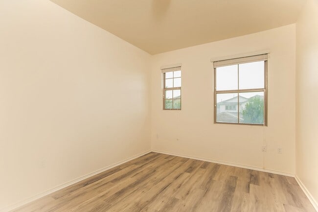 Building Photo - Village at Wells Branch 4-Bedroom Home