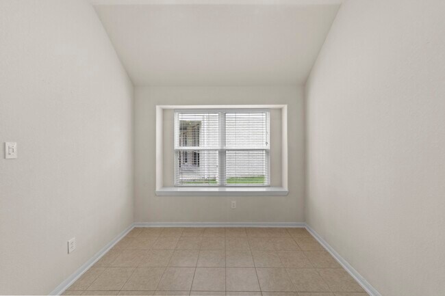 Building Photo - 9518 Denfield Ln