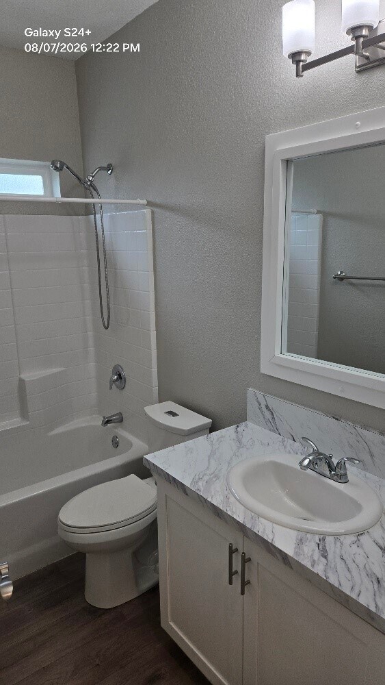 Building Photo - 1361 Shadowglen Way