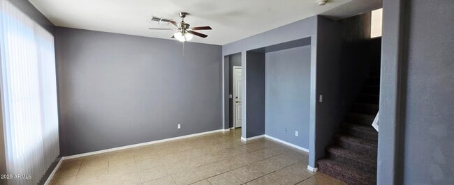 Building Photo - 587 S Buena Vista Ct
