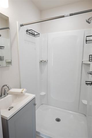 Building Photo - 2711 Santa Cruz Dr