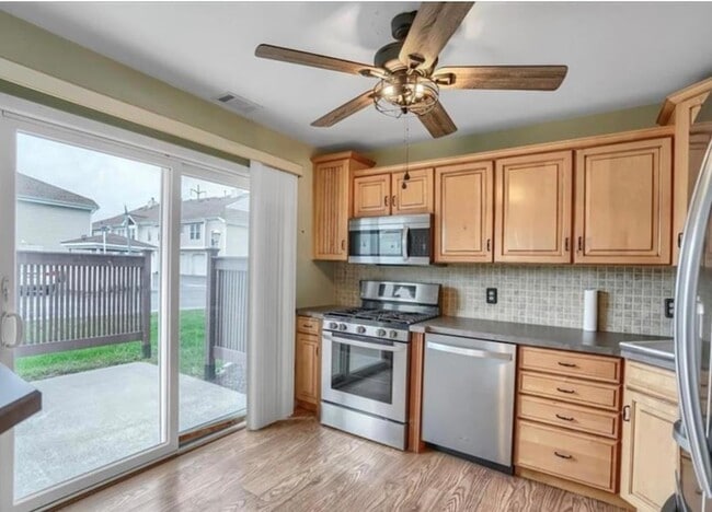 Building Photo - 3404 Whispering Hills Dr