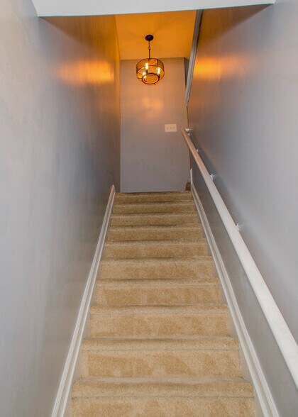 Building Photo - 544 Donatello Ave