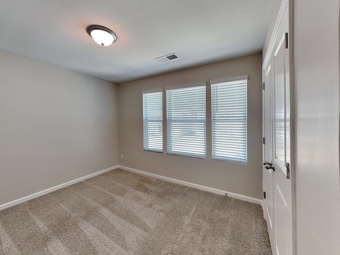 Building Photo - 712 Pointe Andrews Drive