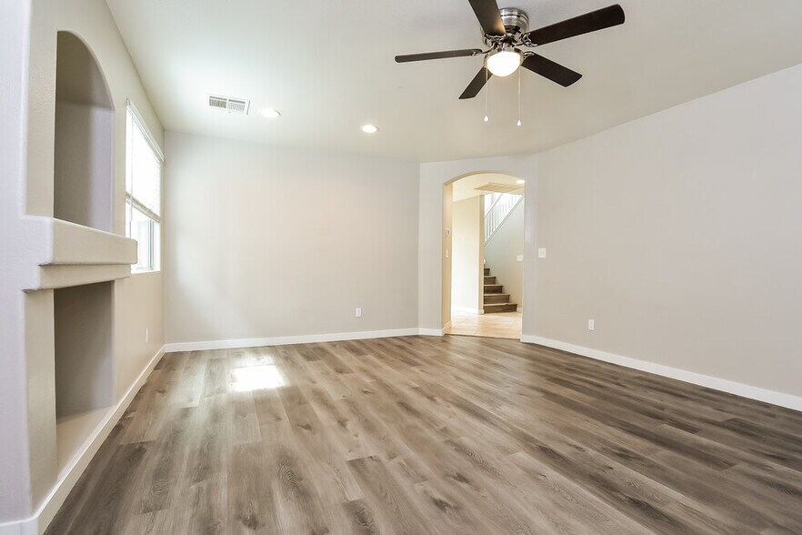 Building Photo - 11957 Haven St