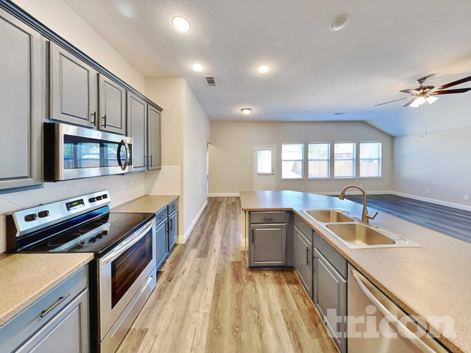 Building Photo - 12608 Summerwood Dr
