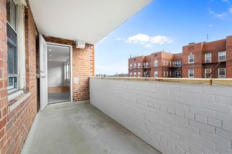 Building Photo - 69-45 108th St