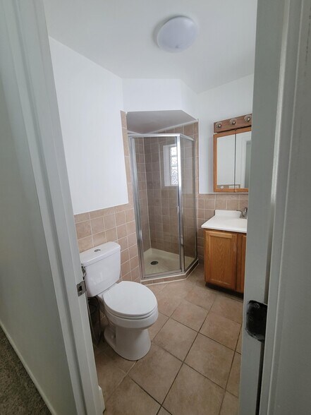 Building Photo - 2214 S Goebbert Rd