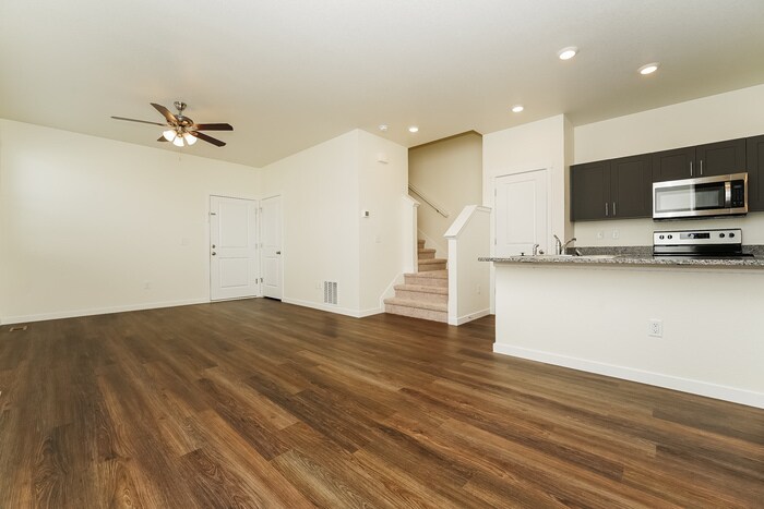 Building Photo - 13467 Oneida Ln