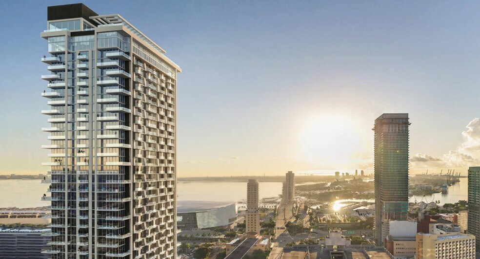 Building Photo - 11 NE 6th St