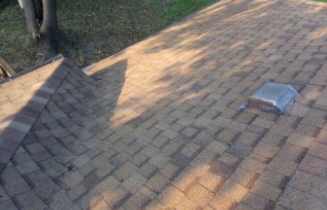 Building Photo - Great Location! $1,500 Down / $690 Month