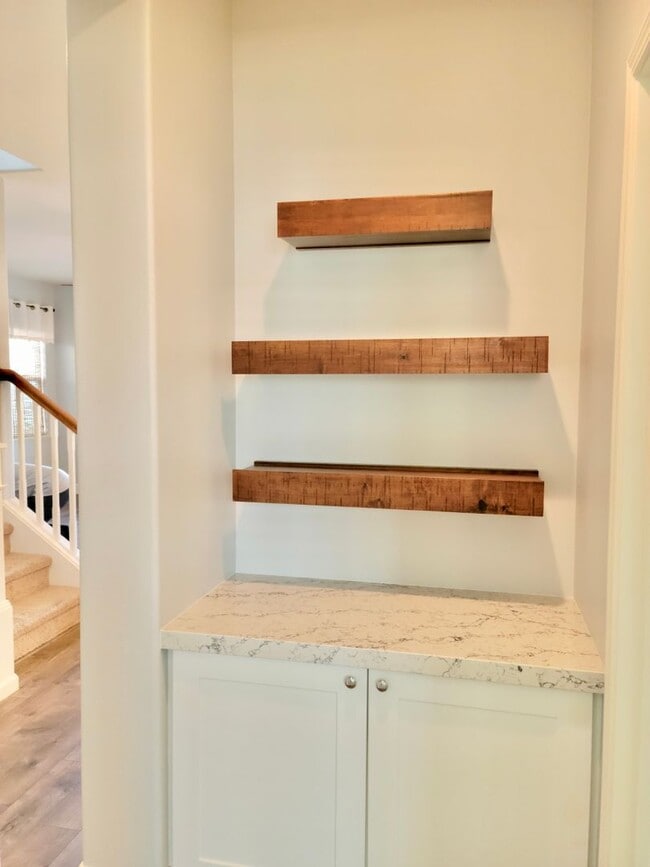 Building Photo - Kuapapa At Hoakalei Remodeled & upgraded 4 bed 3 bath with 2 car garage and Central AC