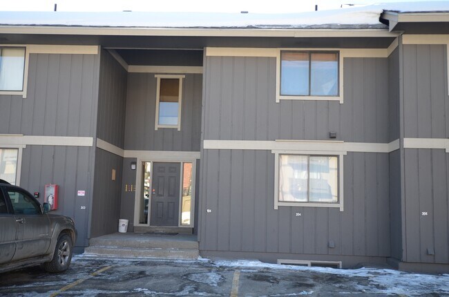 Building Photo - 763 Straight Creek Dr