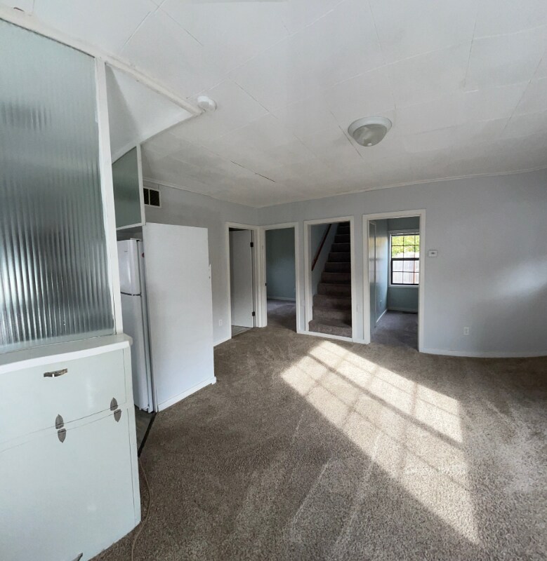 Building Photo - 1411 Portland Ave