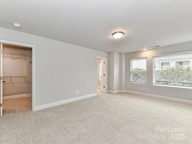 Building Photo - 1225 Kohler Ave