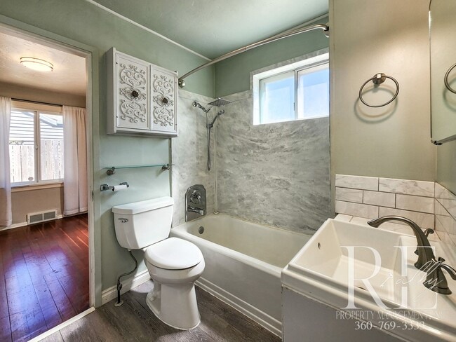 Building Photo - Classic Charmer with Water Views in the He...