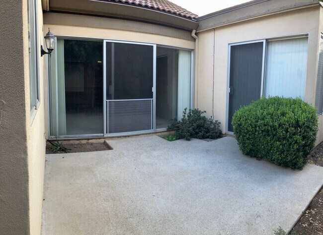 Building Photo - 3555 Fountain Way
