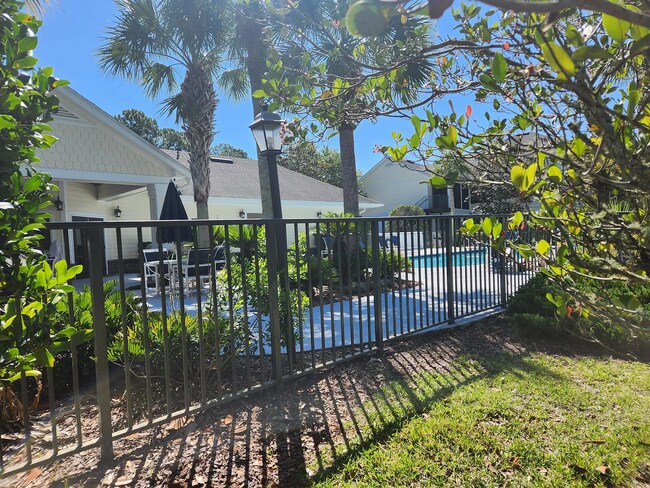 Building Photo - Belle Haven 2-Bedroom Condo with Pond View...