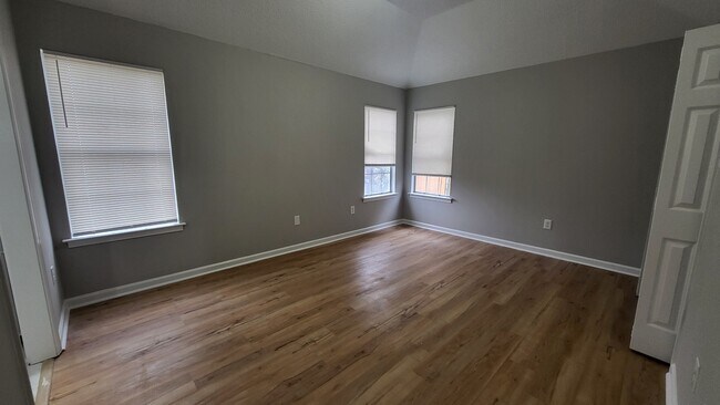 Building Photo - 6903 Gallop Dr