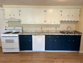 Building Photo - Orchard Apartments
