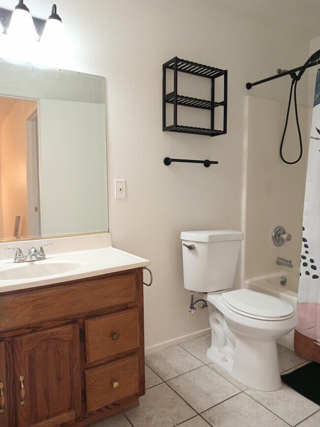 Building Photo - 33662 Whispering Palms Trail