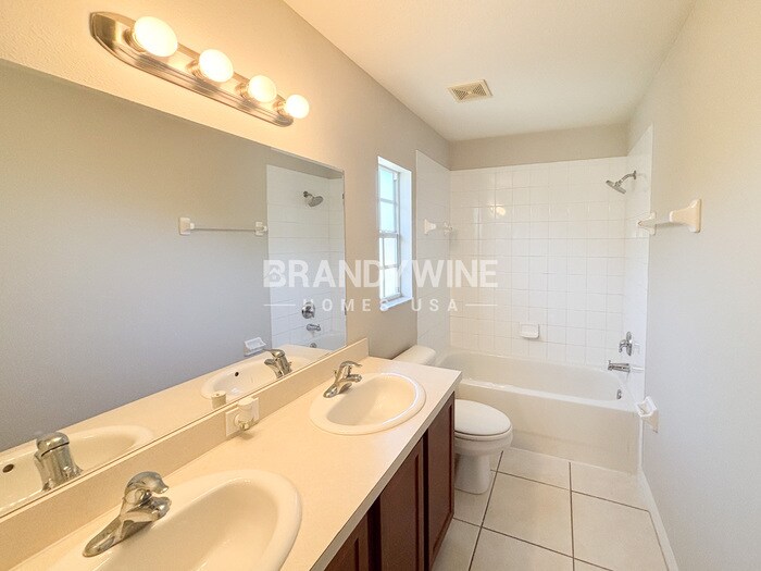 Building Photo - 3804 N 24th St