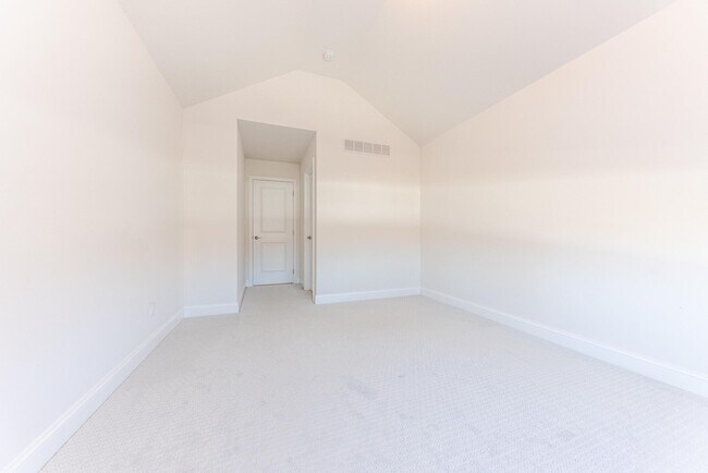 Building Photo - 3341 Roseford Blvd