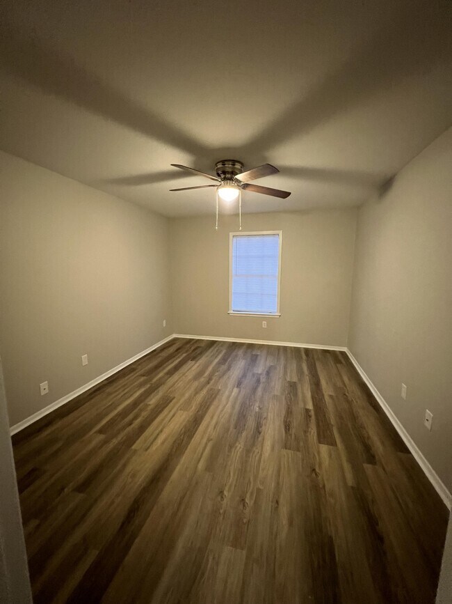 Building Photo - 2906 Prairie Flower Cir