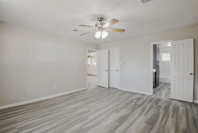 Building Photo - 3223 Deep Anchor Way