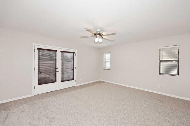 Building Photo - 1627 E Redfield Rd
