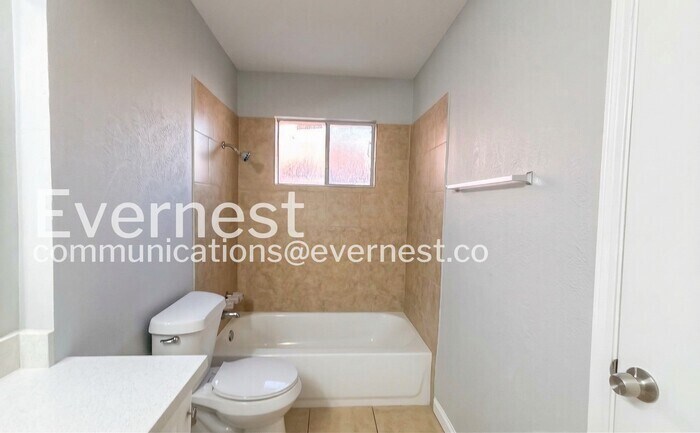 Building Photo - 6654 Laughlin Dr