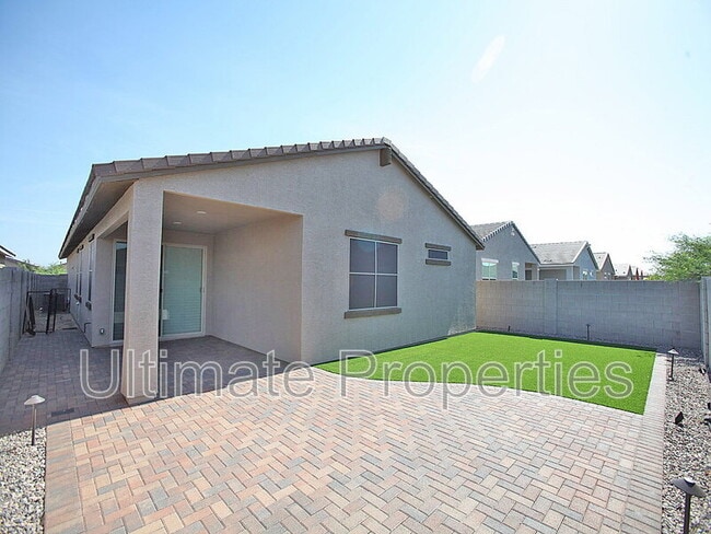 Building Photo - 12639 W Country Club Trail