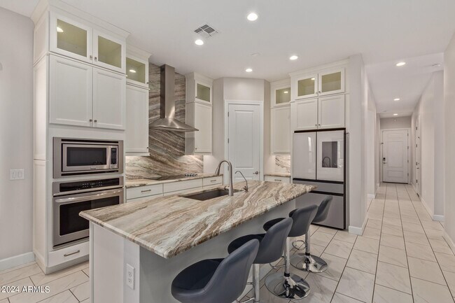 Building Photo - 18030 N 66th Pl