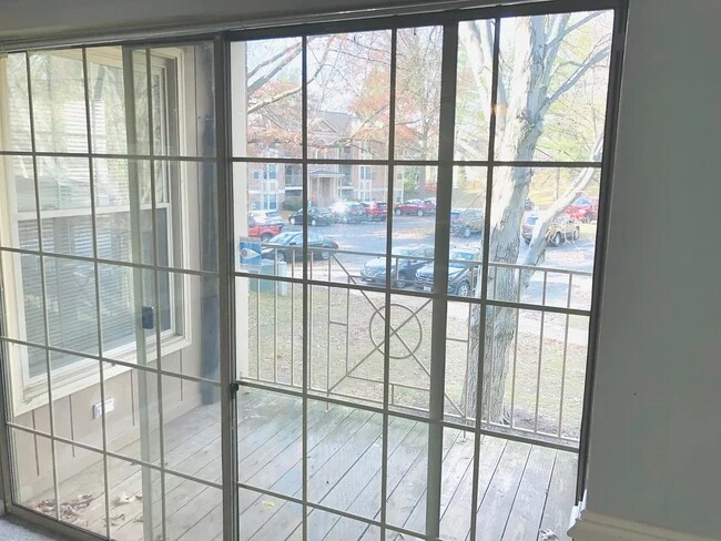 Building Photo - 201 Star Pointe Ct
