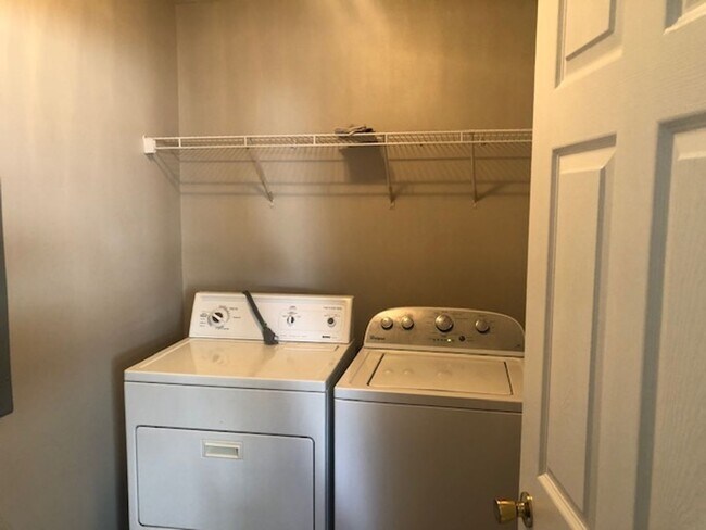 Building Photo - 2705 Beartooth Way