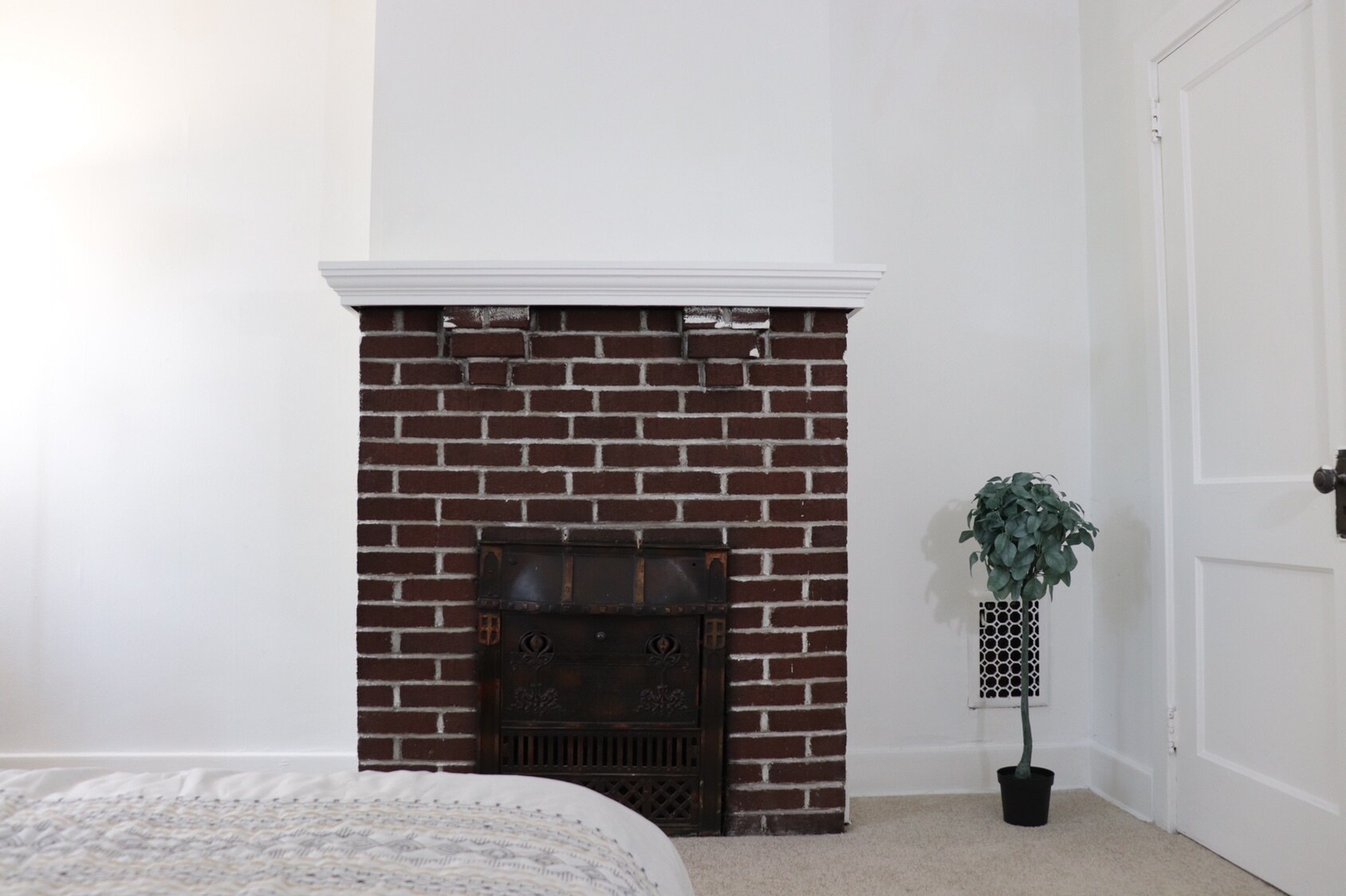 Building Photo - 1033 Flemington St