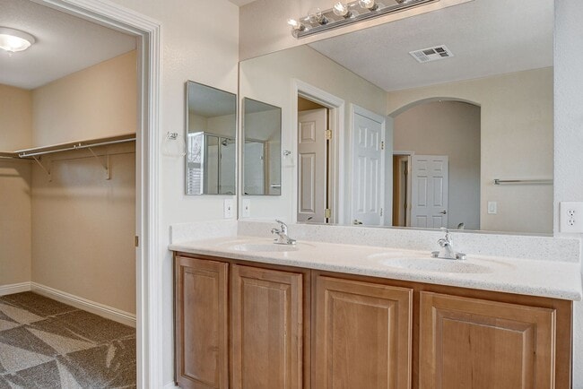 Building Photo - Beautiful 2story house with strip views